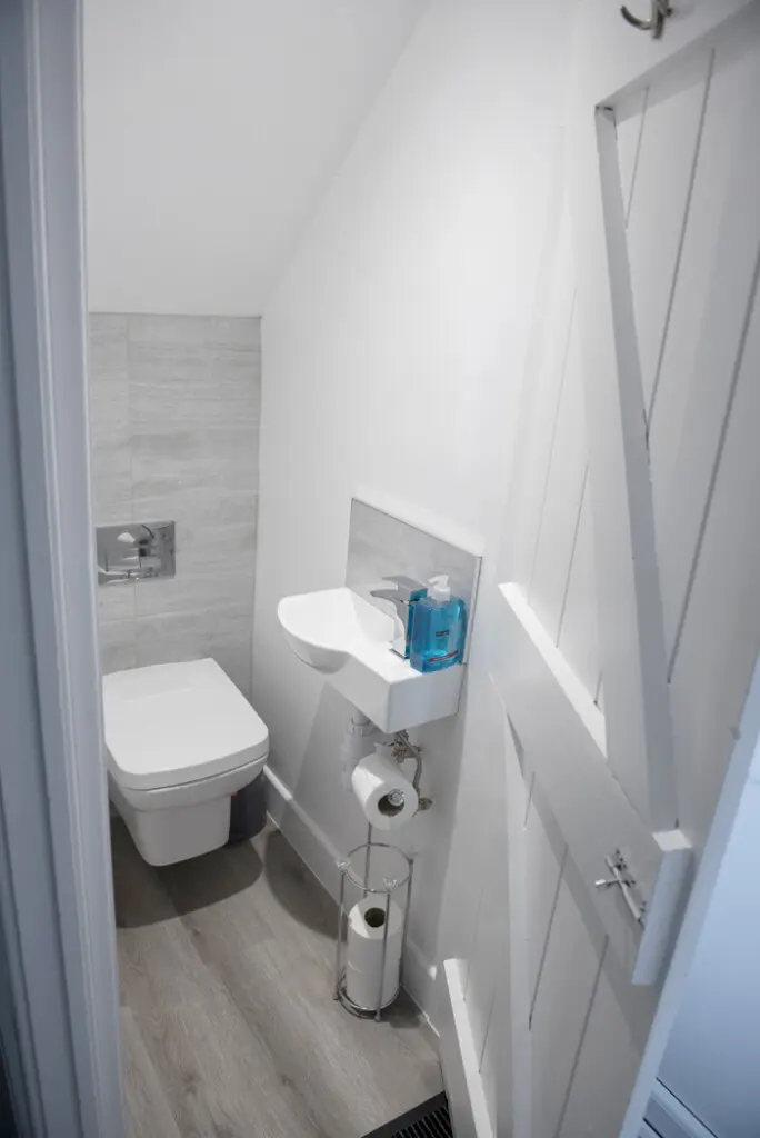 06374f0f01cd875818c304a81e58359176ba47616c86395733e551b2b30f7081