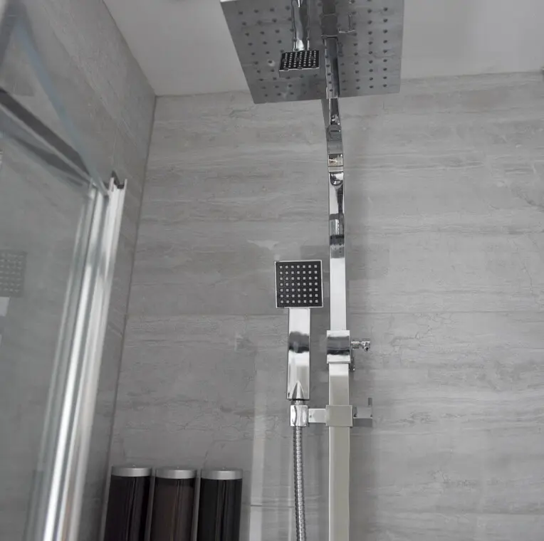 1565b24b6f47aaf25d53f5c6d5bac8726efe9a01bd070ad43287b06a664be762