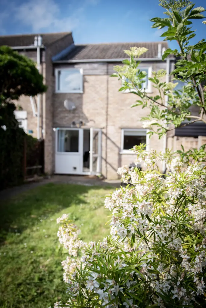 209fee890c77fc984edac779834bb78299bb0b888d9ca8d8744710f4d1e6195c