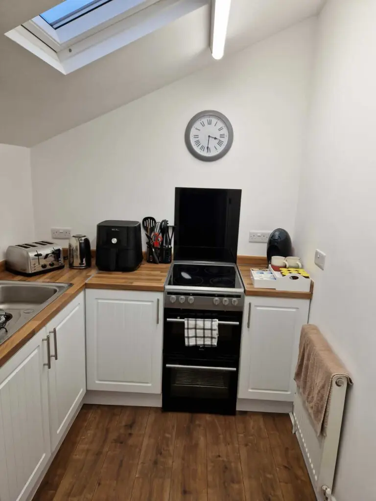 521a066cd958d24e0439a12fbd4fbdc9a161bcc89e25cf62df27e2e7d5b5143e