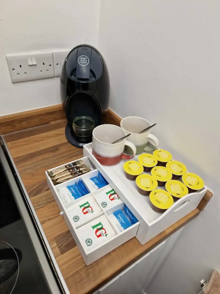 5bb05d6a1a4bb57fca8ca3044dc1eb8ef80ed0682f02a2eb90cd041819bced00