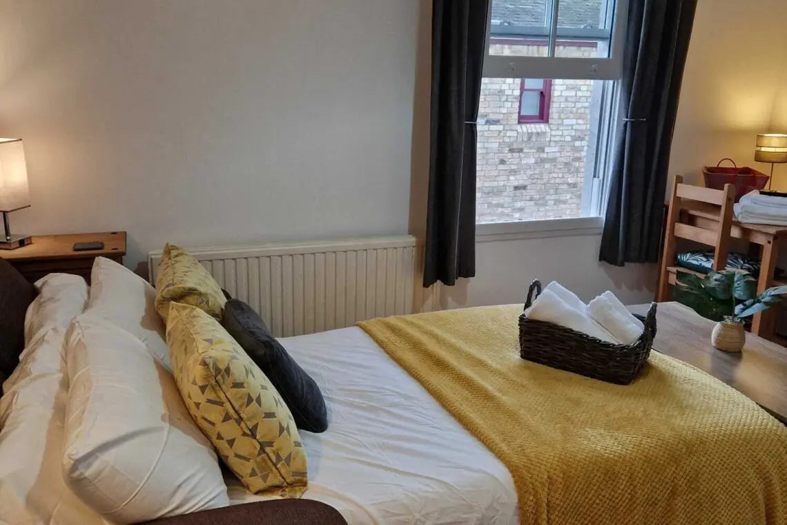 7655a10cac61713df747baa4ac84ca8a96dcbe81fc4cf161ca9ef616702cfbf8