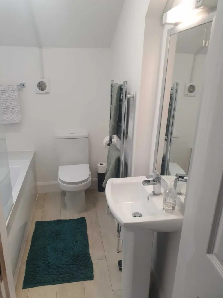 8c4df7eb59a0c83553031a0939c6a355a128abce968dc24af1f7fb24b3d50607