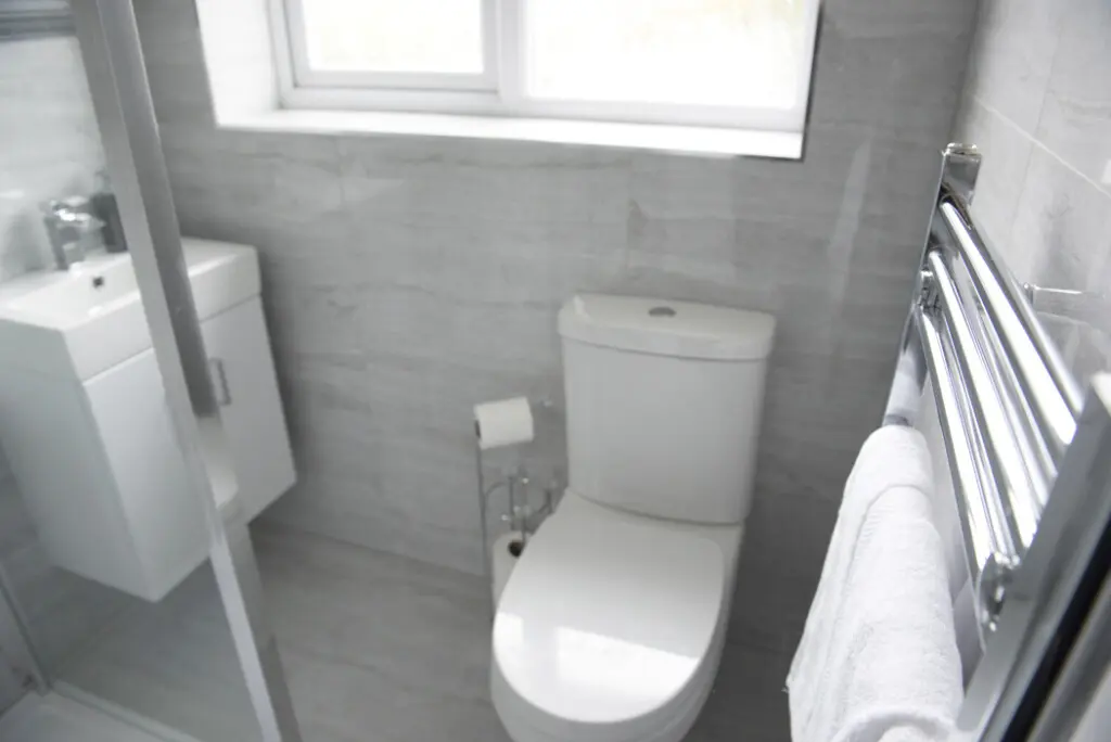 923d78ce379b6f3288f83559a4137b0634588f5833c2228c91f800902cb5fc60