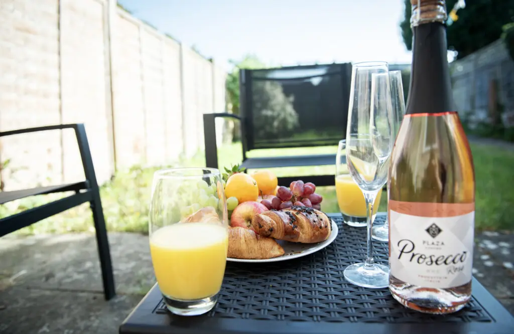 955a0e6af94b921e619fecebcf14c7e17e0d44a72af980853c86ec3bb08b415b