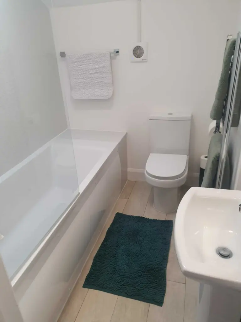 9e8daae59c78d44bfacb11d9184bc3cfdd9f08846970bf3db100a8291832a93e