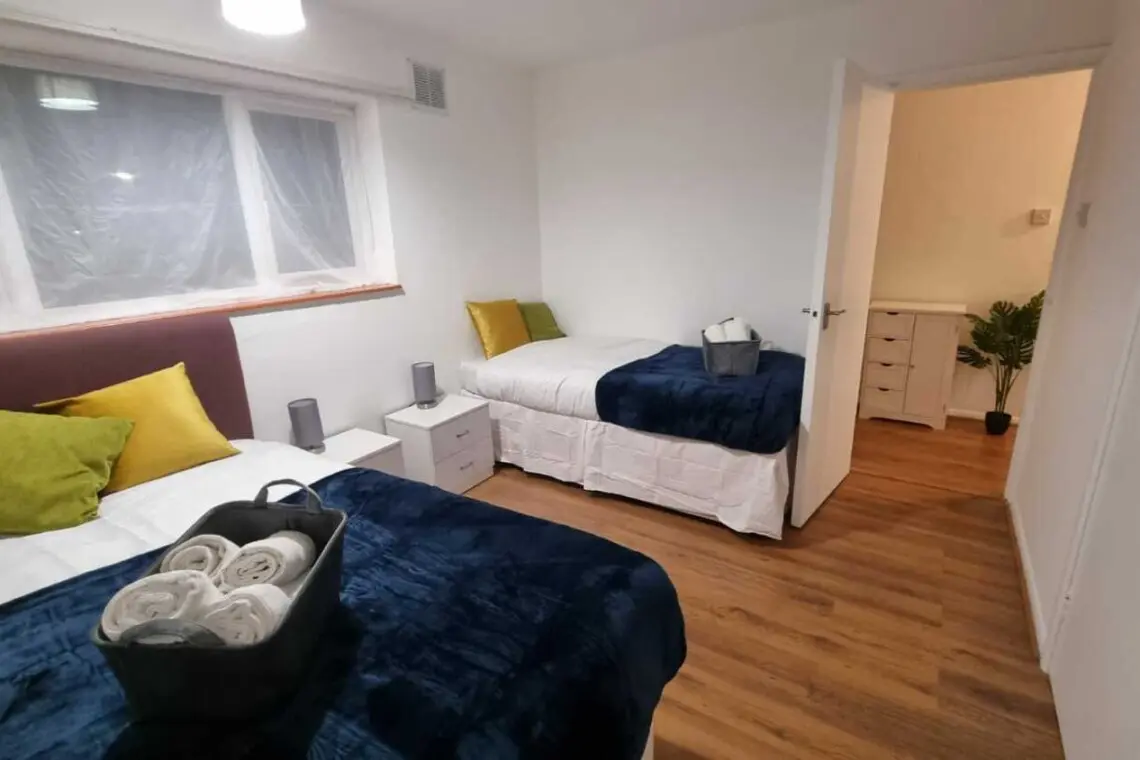 c01dbd3ffcd9624ef50b94a17e97fa61ab9e32931b13f1f9047b64a7152fe417