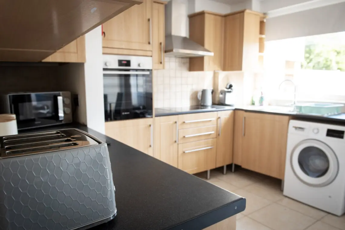 c8751d455fdb64938cf6b95facfb485c11c6cffc83bc0fb2489d63e5ce2ce43a