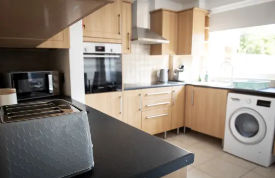 c8751d455fdb64938cf6b95facfb485c11c6cffc83bc0fb2489d63e5ce2ce43a