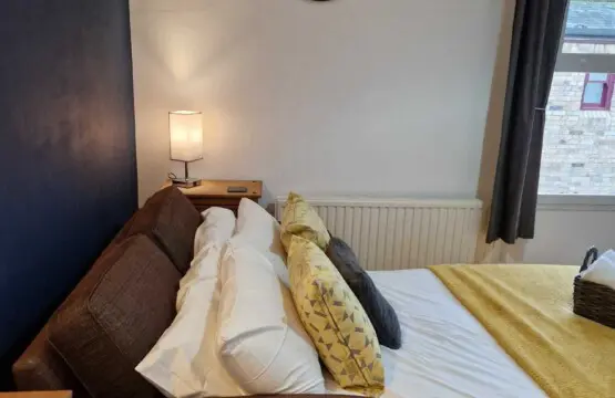 ceff607053a756cd32dd3c865140fa6888f43bb94bbc4885b29703e97ed815b6