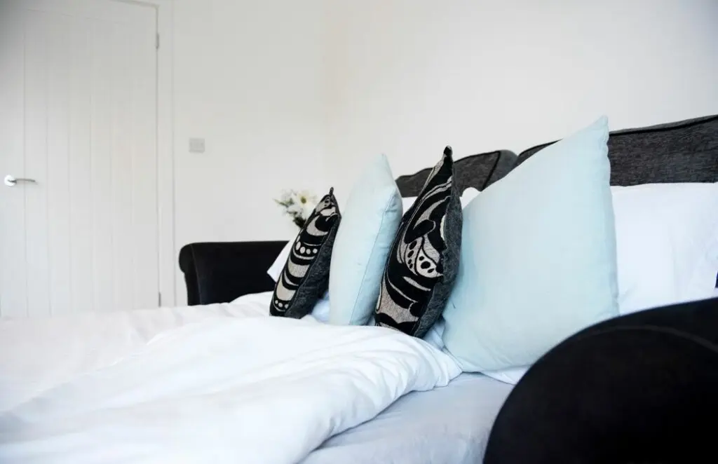 e4d940330ce0c04ec7c904e7f5a3b60eb58a68a8b17a9b48b1e41d07e930cf1d