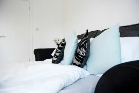 e4d940330ce0c04ec7c904e7f5a3b60eb58a68a8b17a9b48b1e41d07e930cf1d