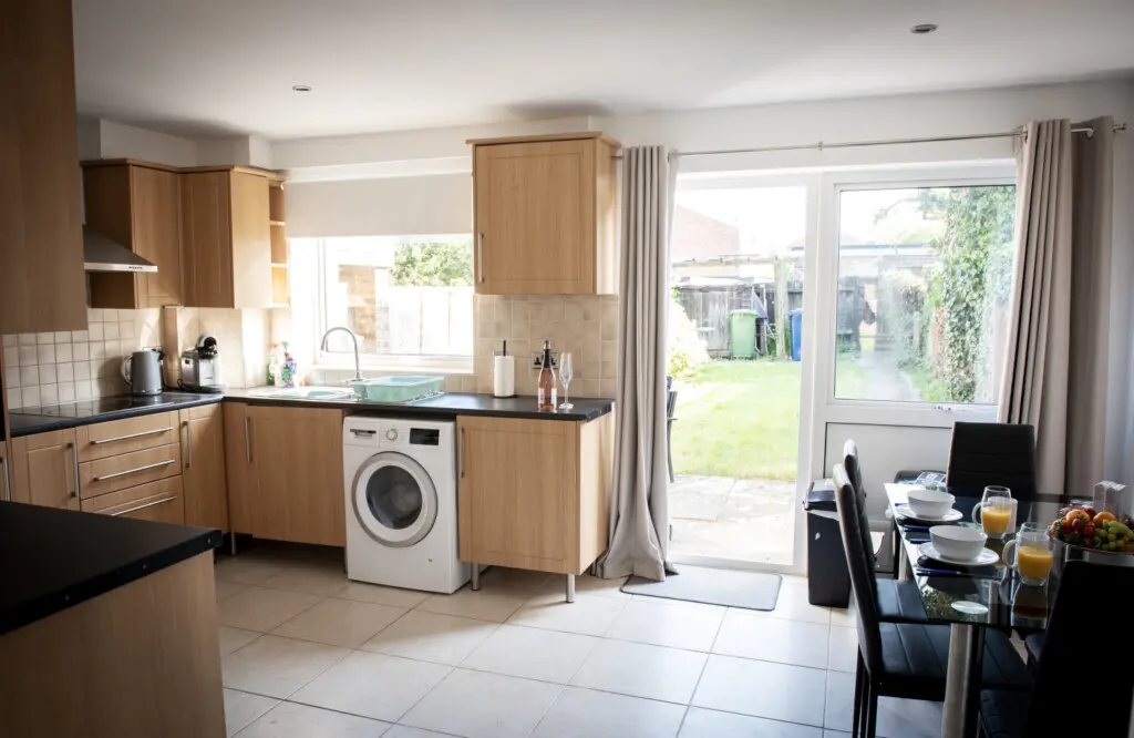 fb41544c39313e5898e21d25e499d1395e3864a60421cefecd7361f17a1d4a56