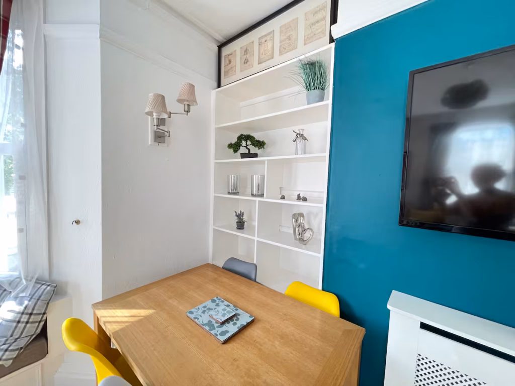 0585956b a5cb 49f2 81b8 c60a118e4ef5