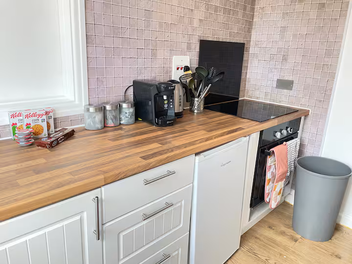 d03182b1 dbef 4278 b92f 77557add40c5