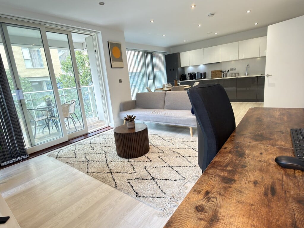 Station Rest, Cambridge: open plan living