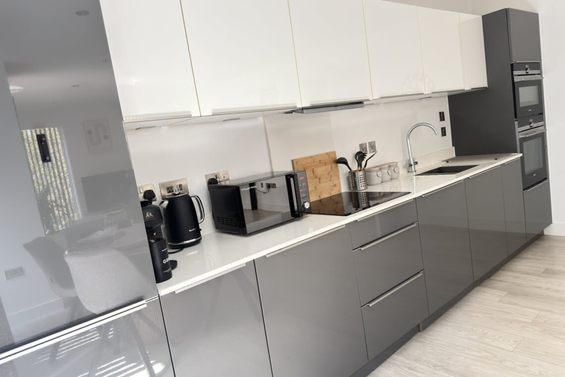 Station Rest, Cambridge: kitchen