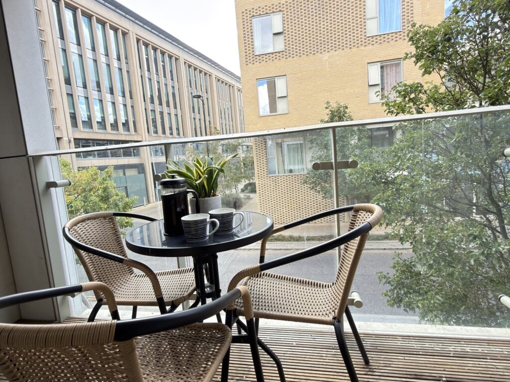 Station Rest, Cambridge: balcony 2