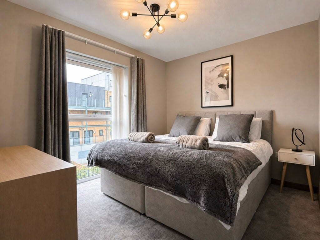 The Observatory, Cambridge: main bedroom