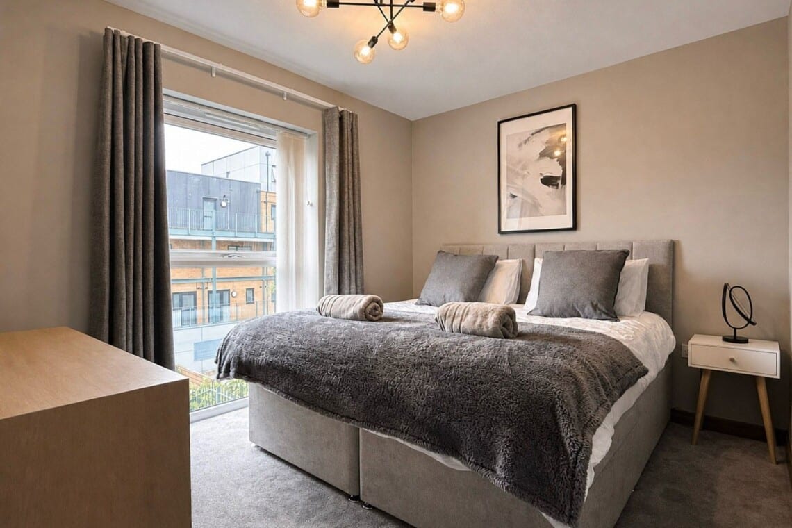 The Observatory, Cambridge: main bedroom