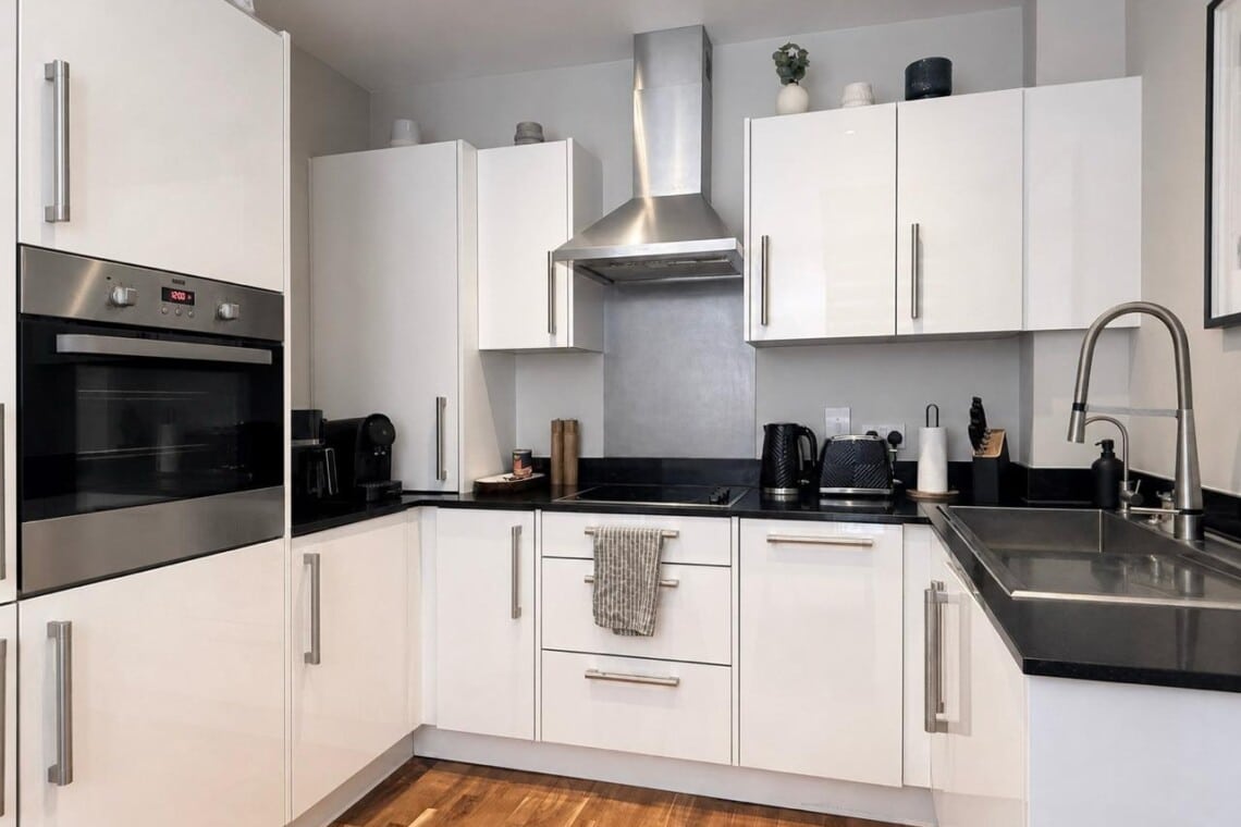 The Observatory, Cambridge: kitchen