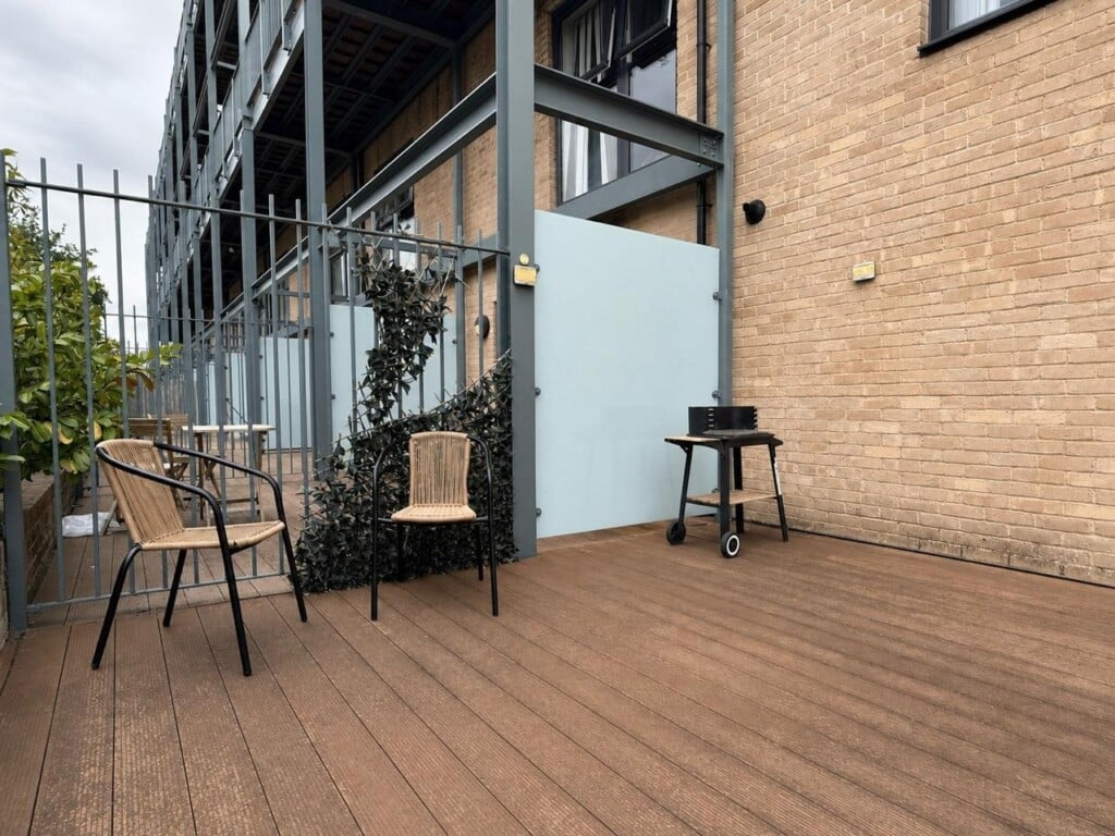 The Observatory, Cambridge: private terrace 2