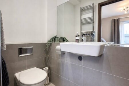 The Observatory, Cambridge: bathroom 2